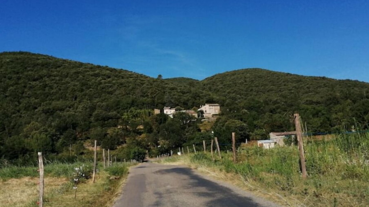 Photo of Others in Thoiras