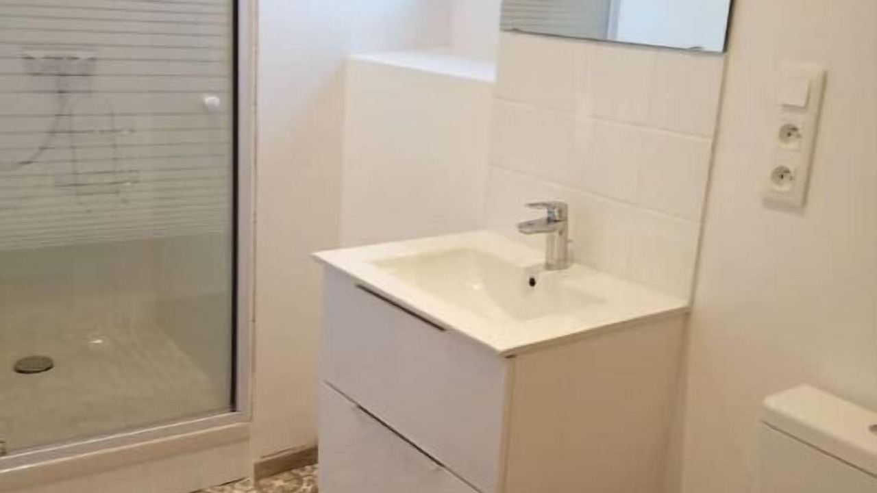 Photo of Bathroom in Thoiras