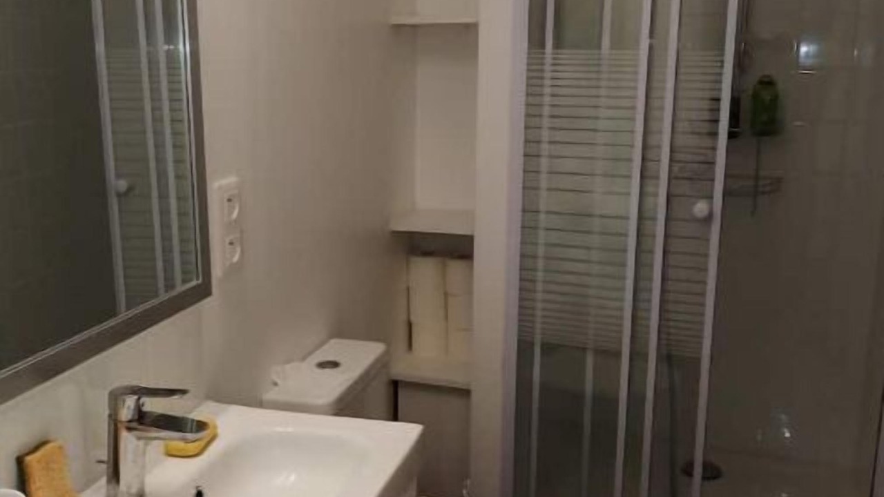 Photo of Others in Thoiras