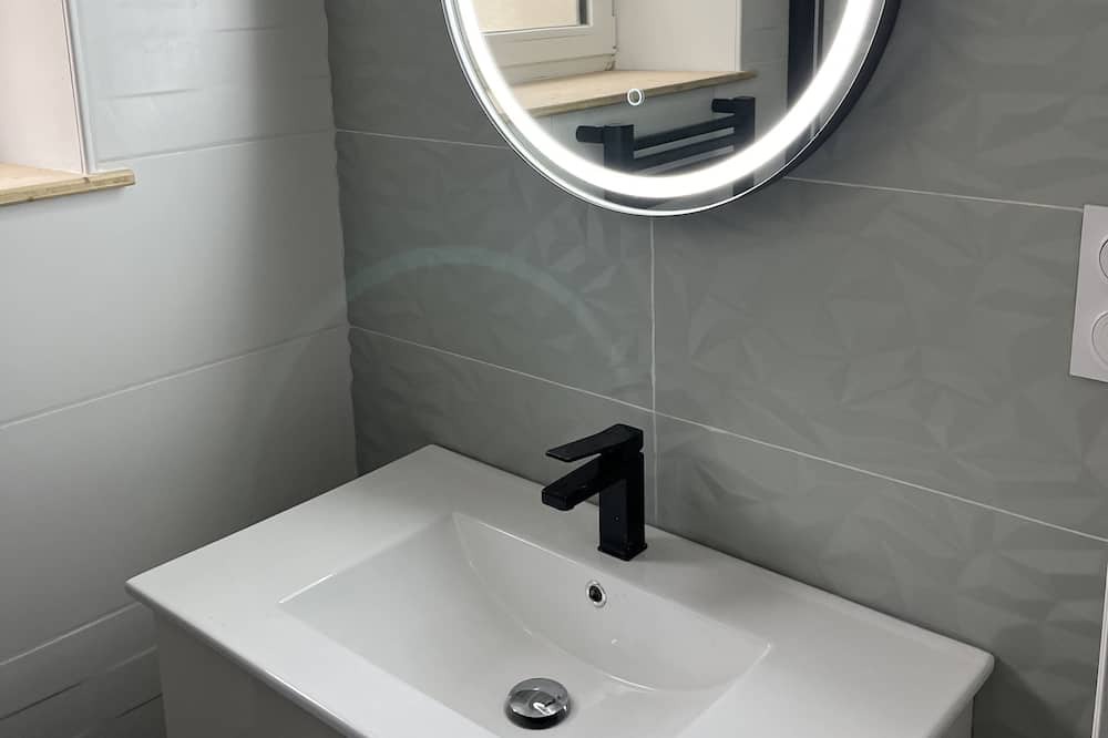 Photo of Bathroom in Brassac-les-Mines
