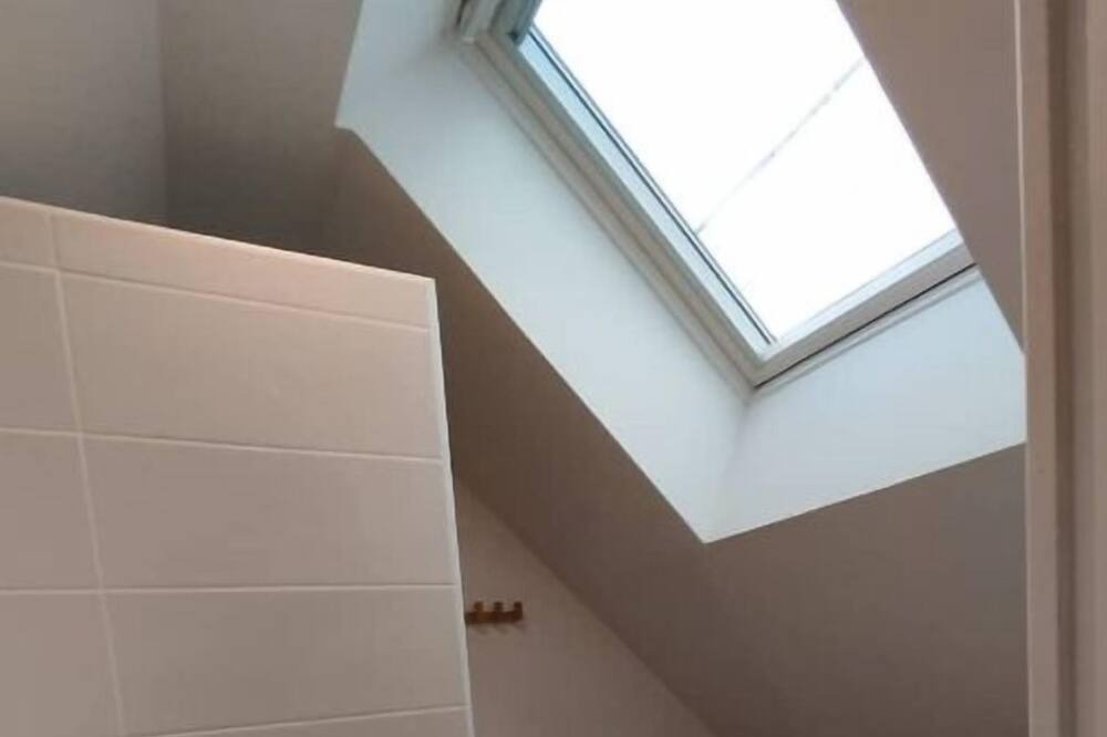 Photo of Bathroom in Jablines