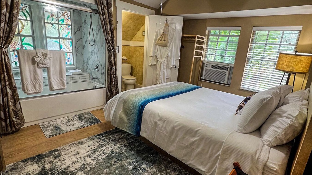 Photo of Bedroom in Historic Old Northeast