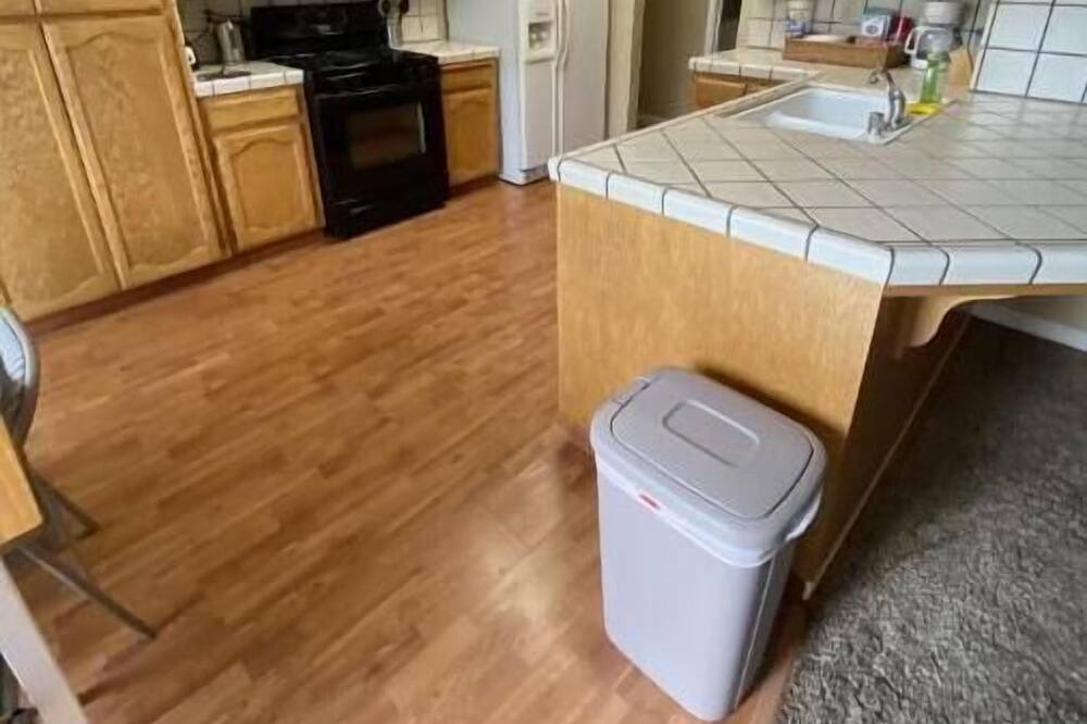 Photo of Kitchen in Lathrop