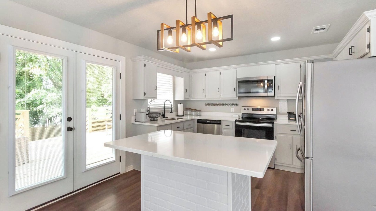 Photo of Kitchen in Saint Elmo