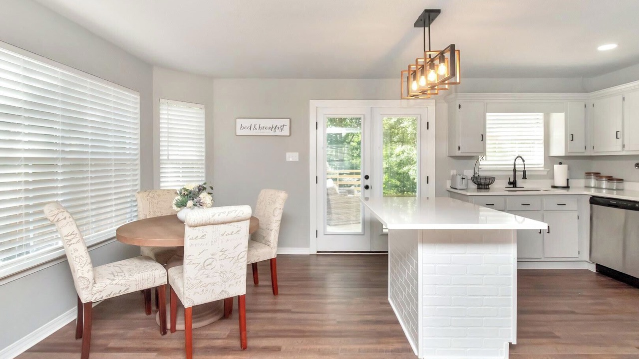 Photo of Kitchen in Saint Elmo