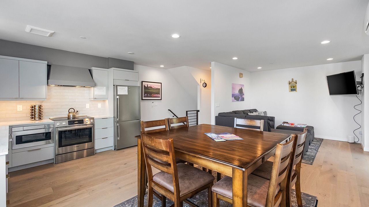 Photo of Kitchen in East Queen Anne