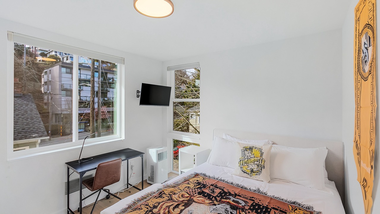 Photo of Others in East Queen Anne