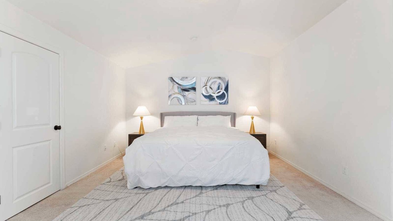 Photo of Others in Powellhurst-Gilbert