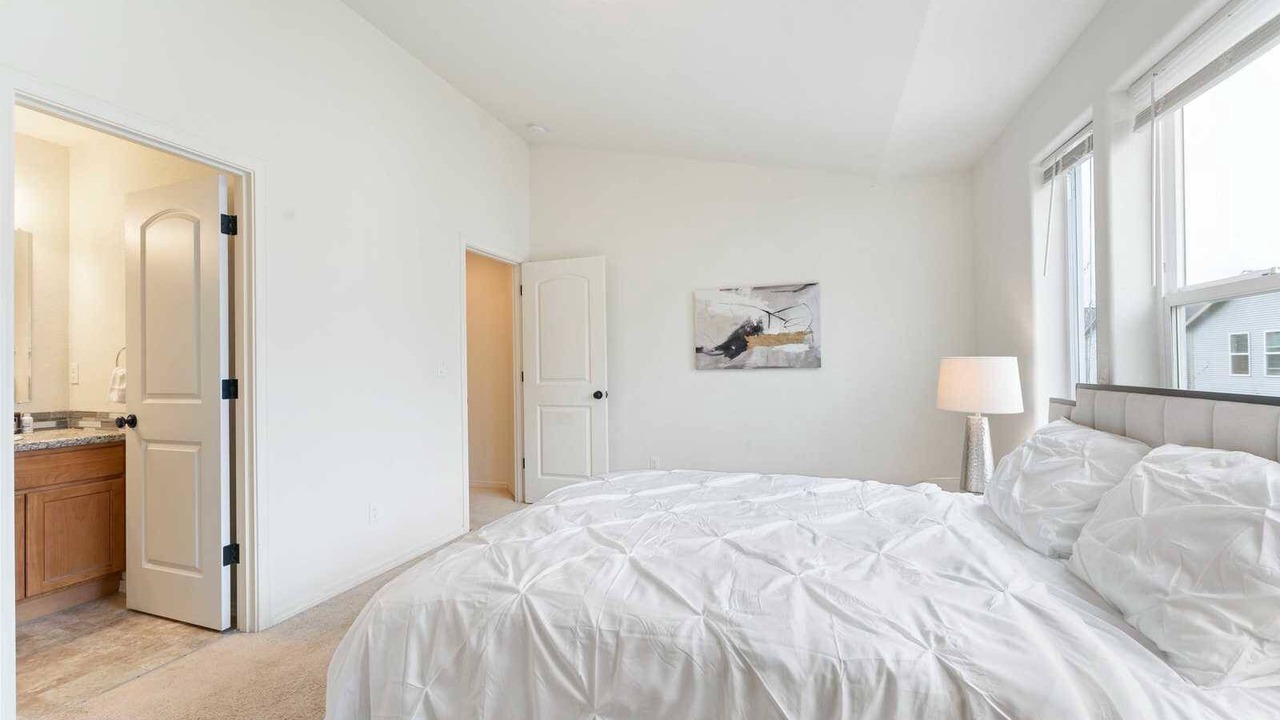 Photo of Others in Powellhurst-Gilbert