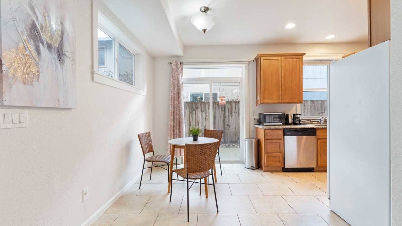 Photo of Kitchen in Powellhurst-Gilbert