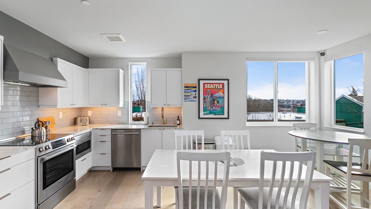 Photo of Kitchen in East Queen Anne