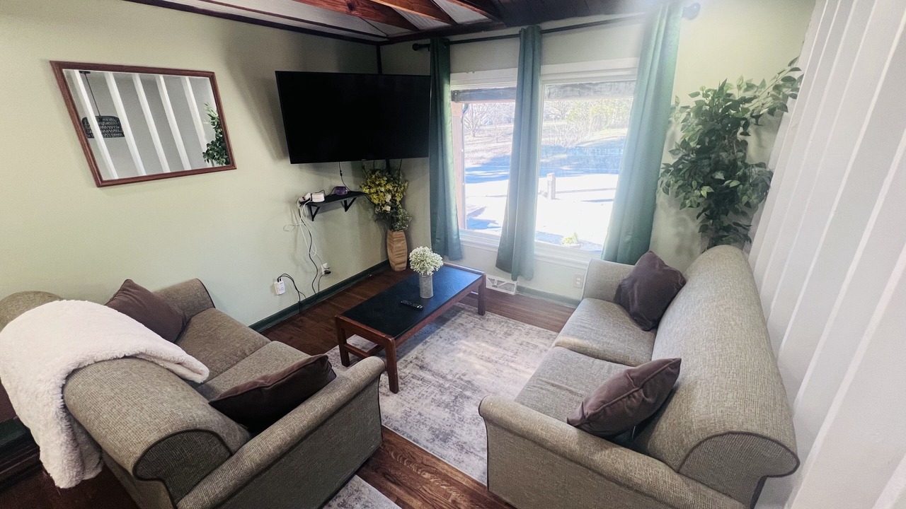 Photo of Livingroom in Huntsville