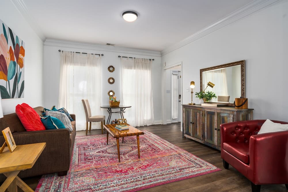 Photo of Livingroom in Helena