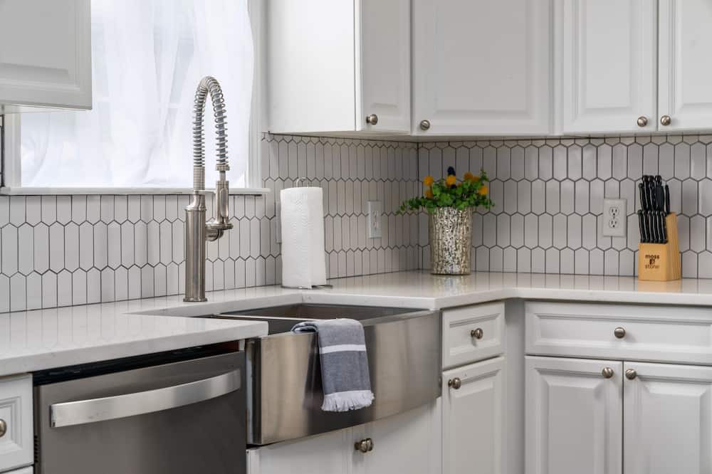 Photo of Kitchen in Helena