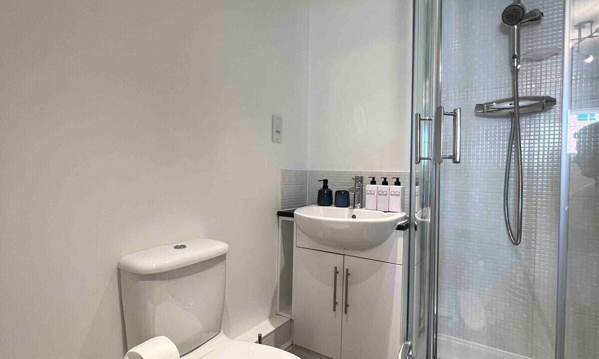 Photo of Others in Hatfield