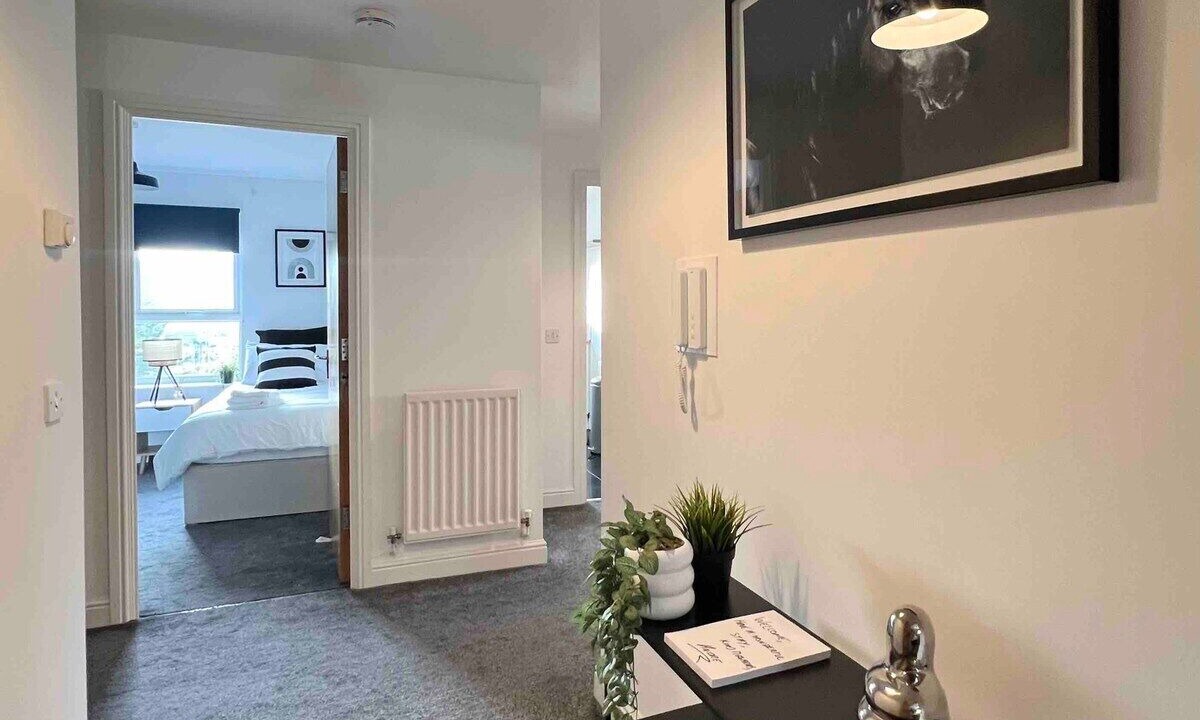 Photo of Others in Hatfield