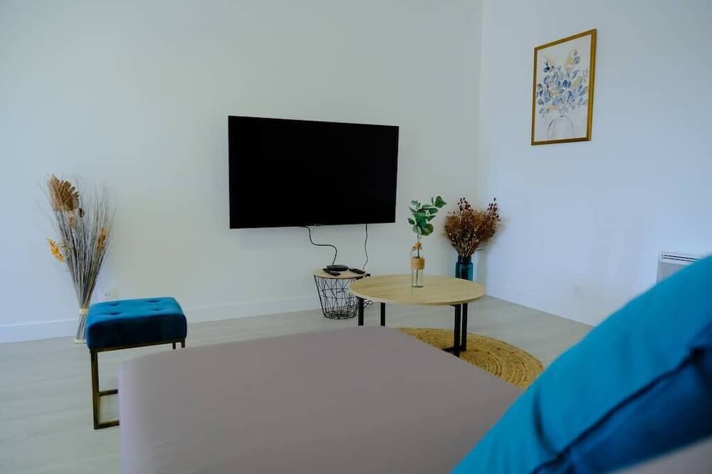 Photo of Bedroom in Melun