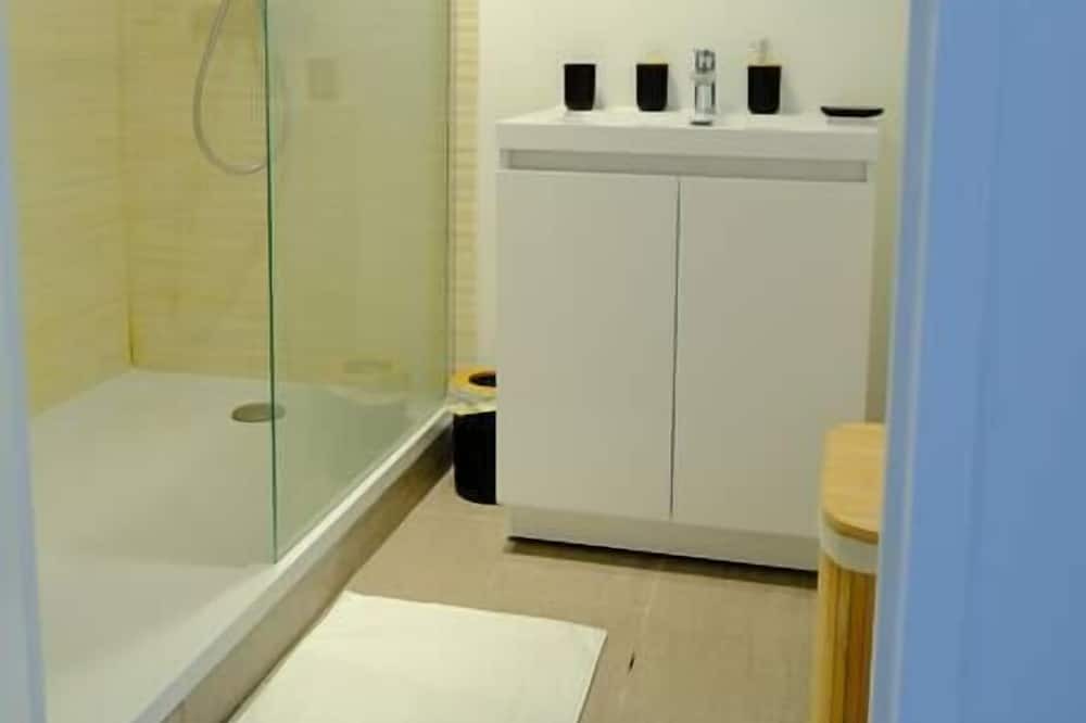 Photo of Bathroom in Melun