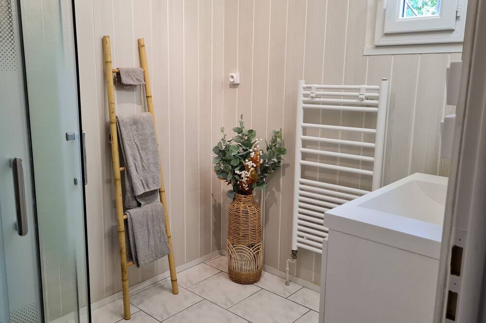 Photo of Bathroom in Marmagne