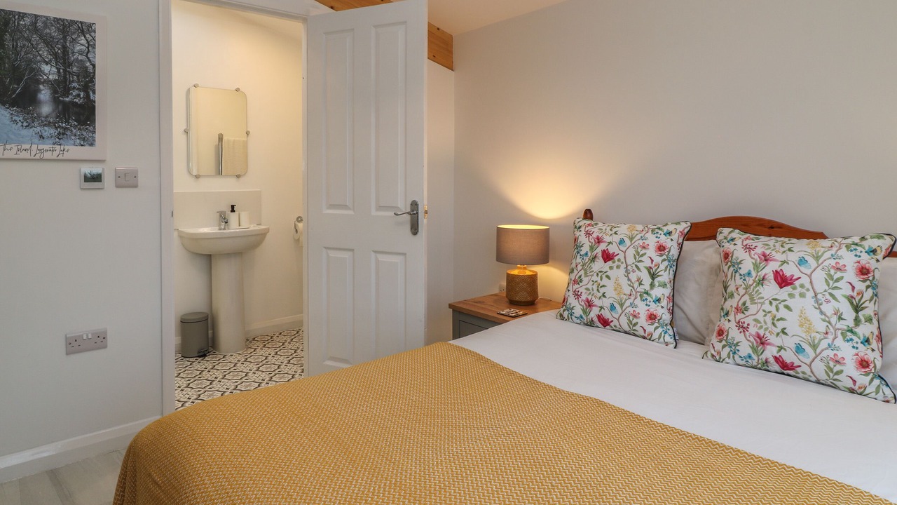 Photo of Others in Erlestoke