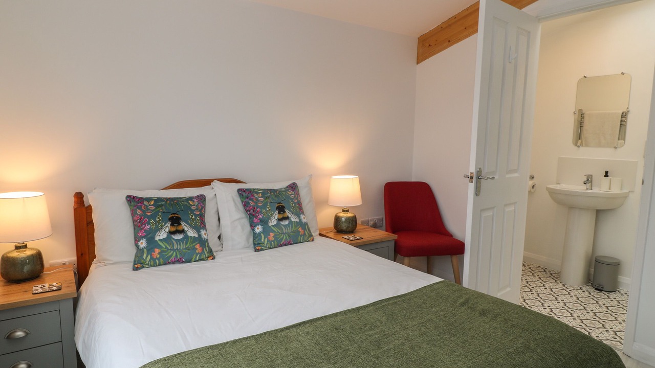 Photo of Others in Erlestoke