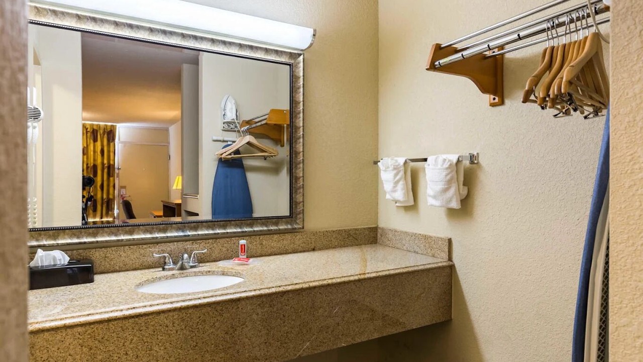Photo of Bathroom in Baytown