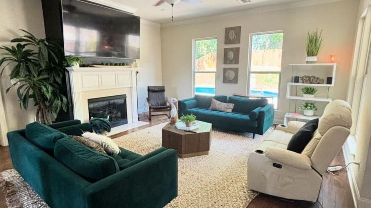Photo of Livingroom in Prairieville