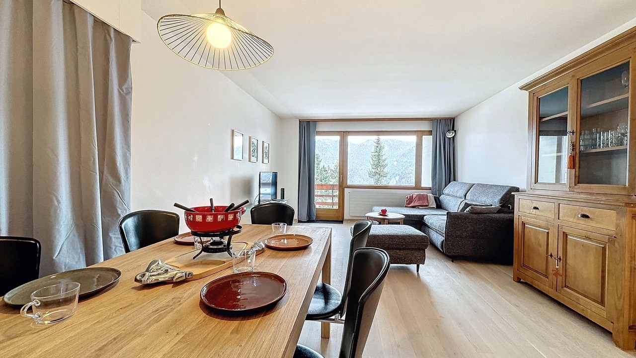Photo of Others in Leysin
