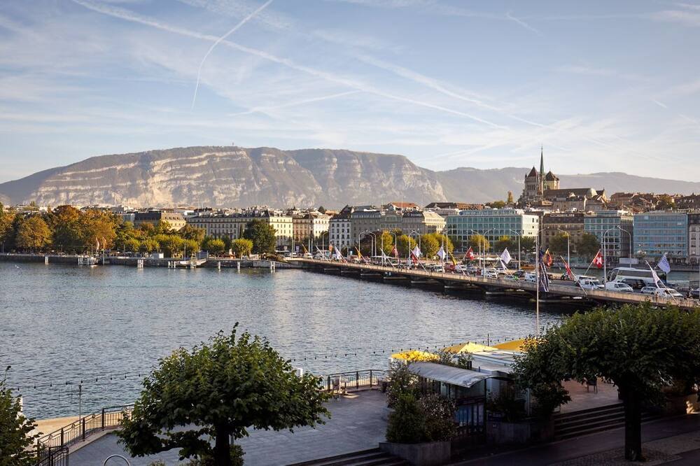 Photo of Outdoor in Downtown Geneva