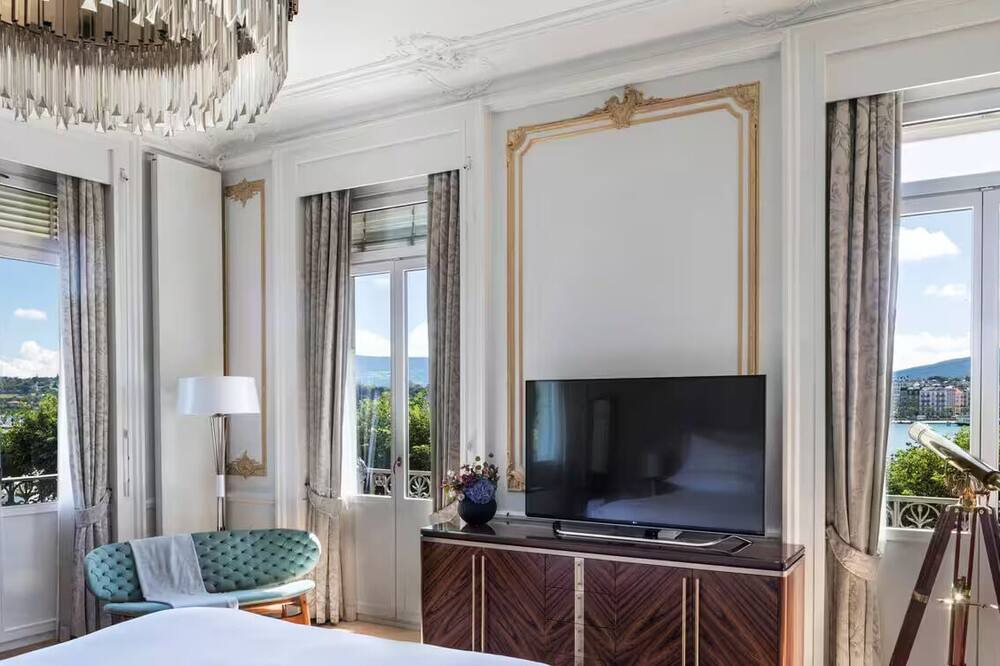 Photo of Bedroom in Downtown Geneva
