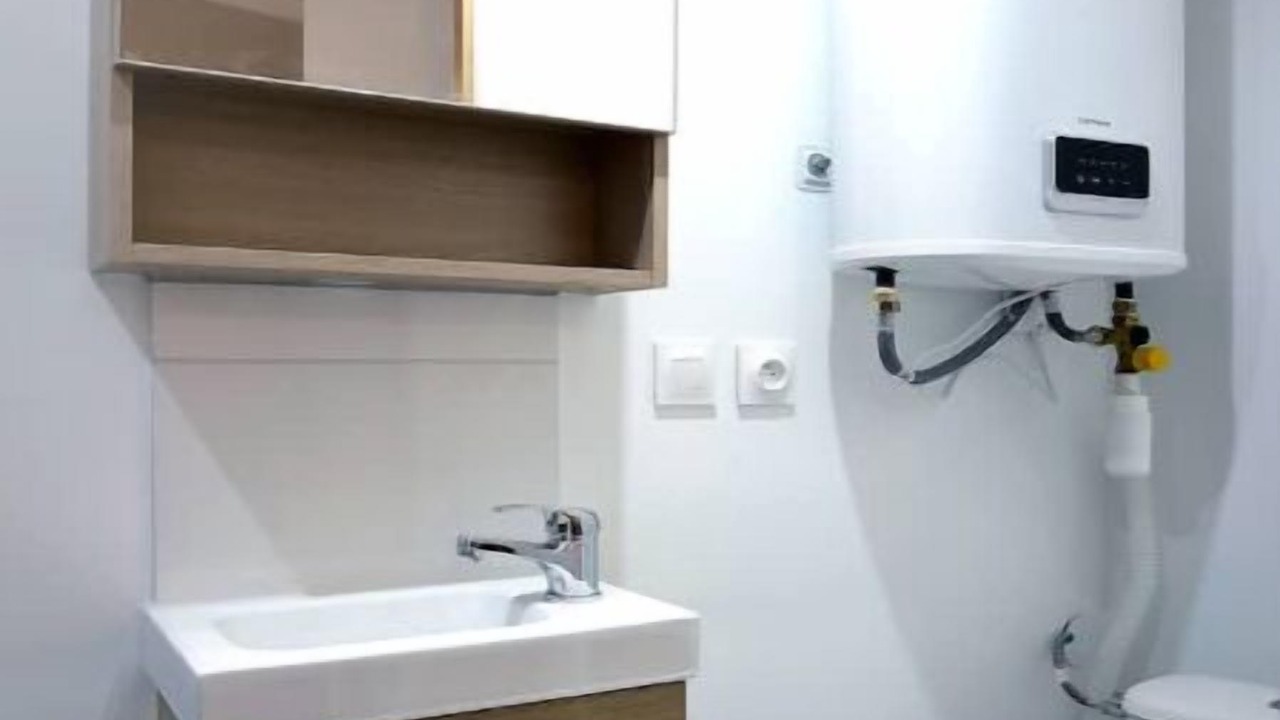 Photo of Bathroom in Etampes