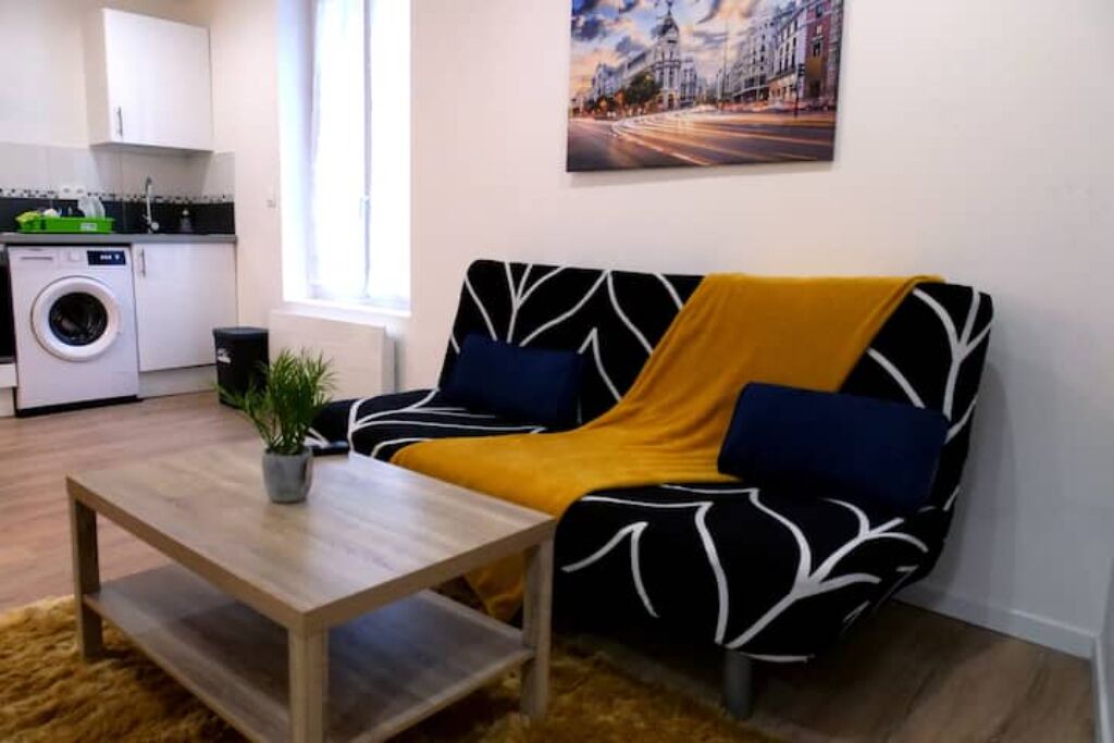 Photo of Others in Etampes