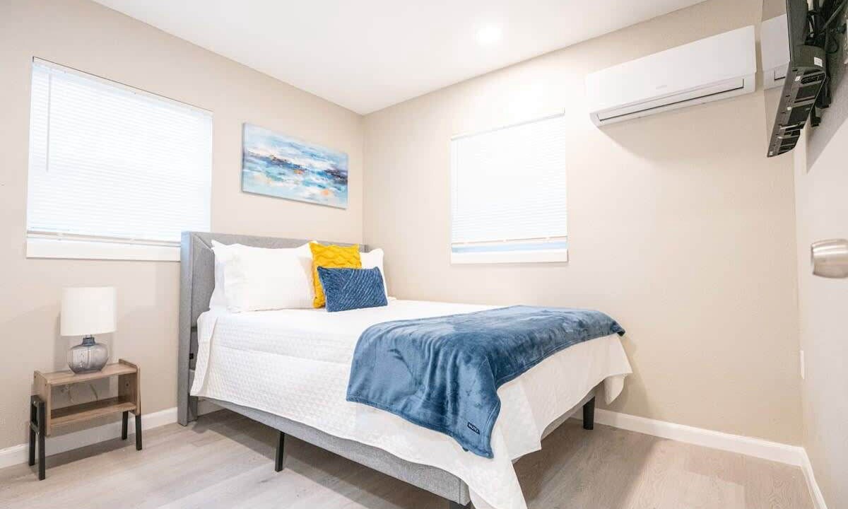 Photo of Bedroom in University