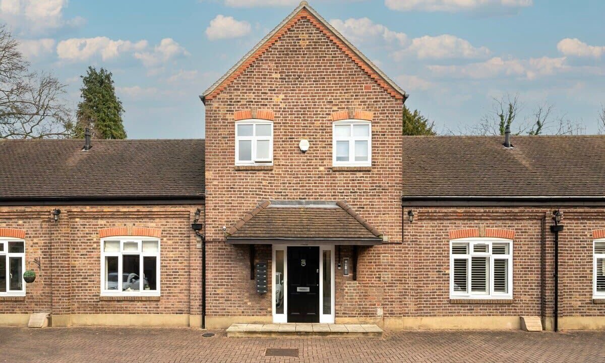 Photo of Outdoor in Ickenham