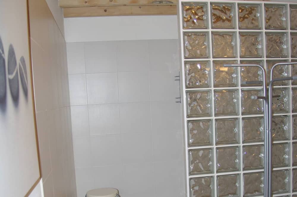 Photo of Bathroom in Levignac-de-Guyenne