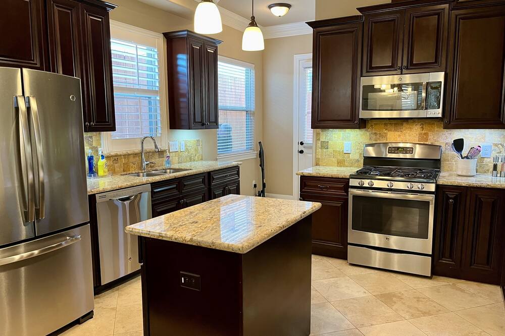 Photo of Kitchen in Spring Branch West