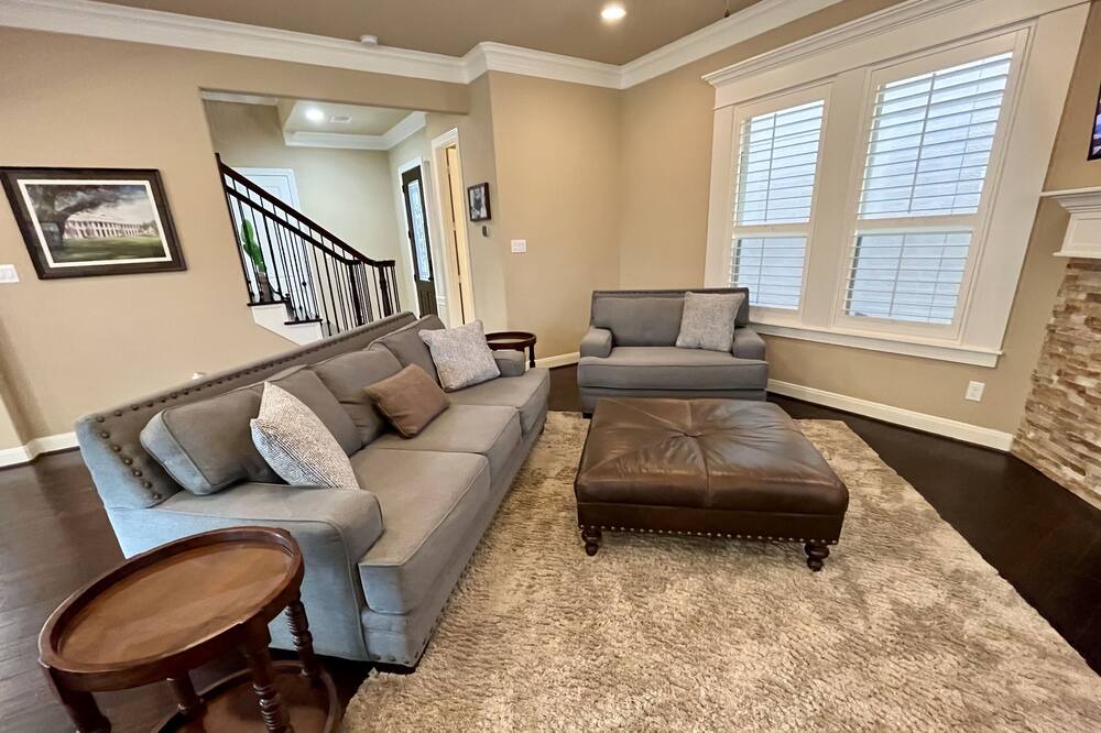 Photo of Livingroom in Spring Branch West