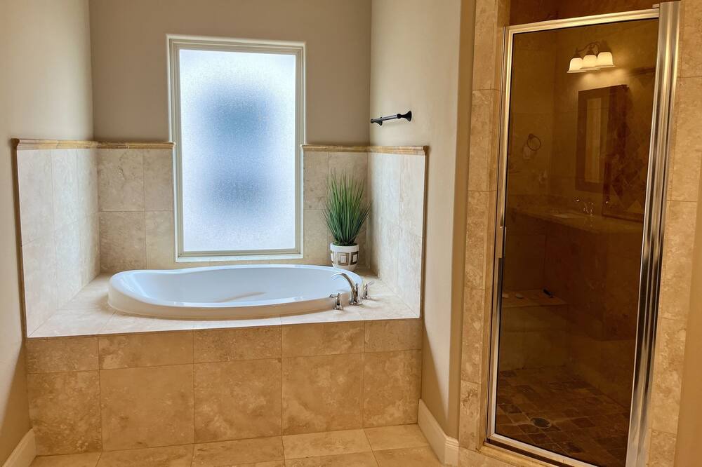 Photo of Bathroom in Spring Branch West