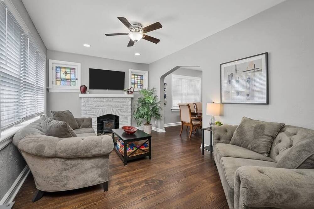 Photo of Livingroom in The Southampton