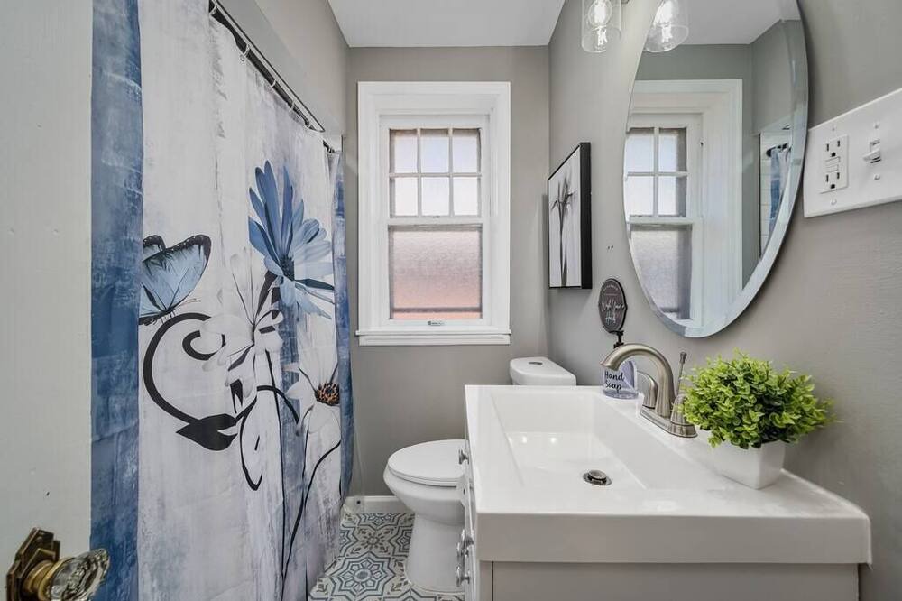 Photo of Bathroom in The Southampton