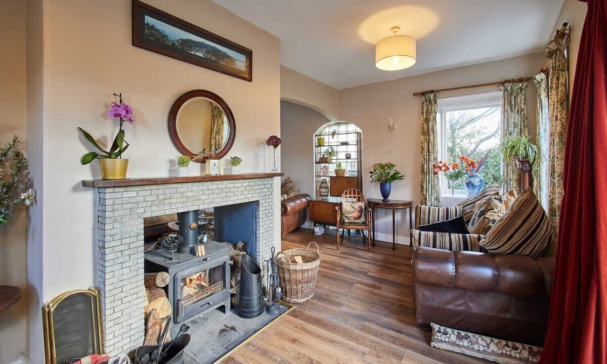 Photo of Livingroom in Haigh