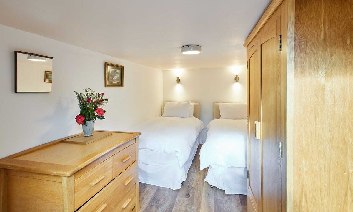 Photo of Others in Haigh