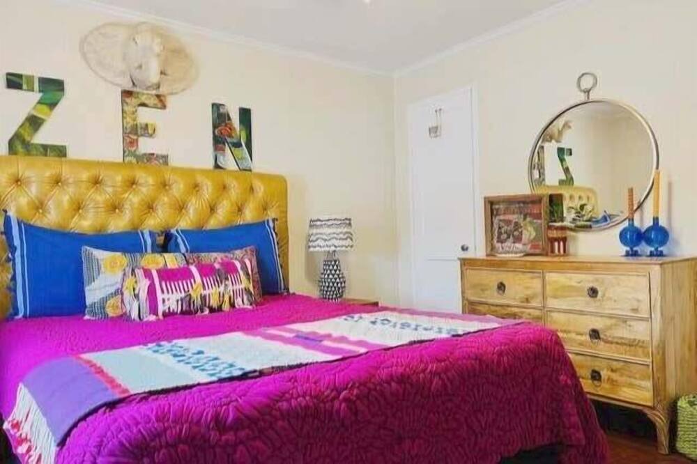 Photo of Others in Forest Hills