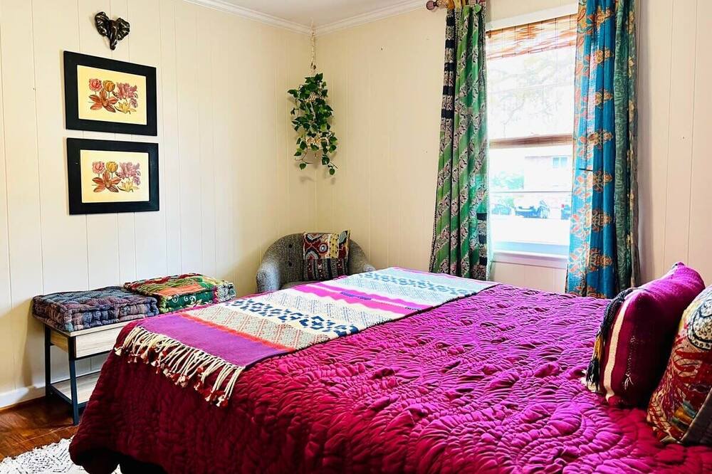 Photo of Others in Forest Hills