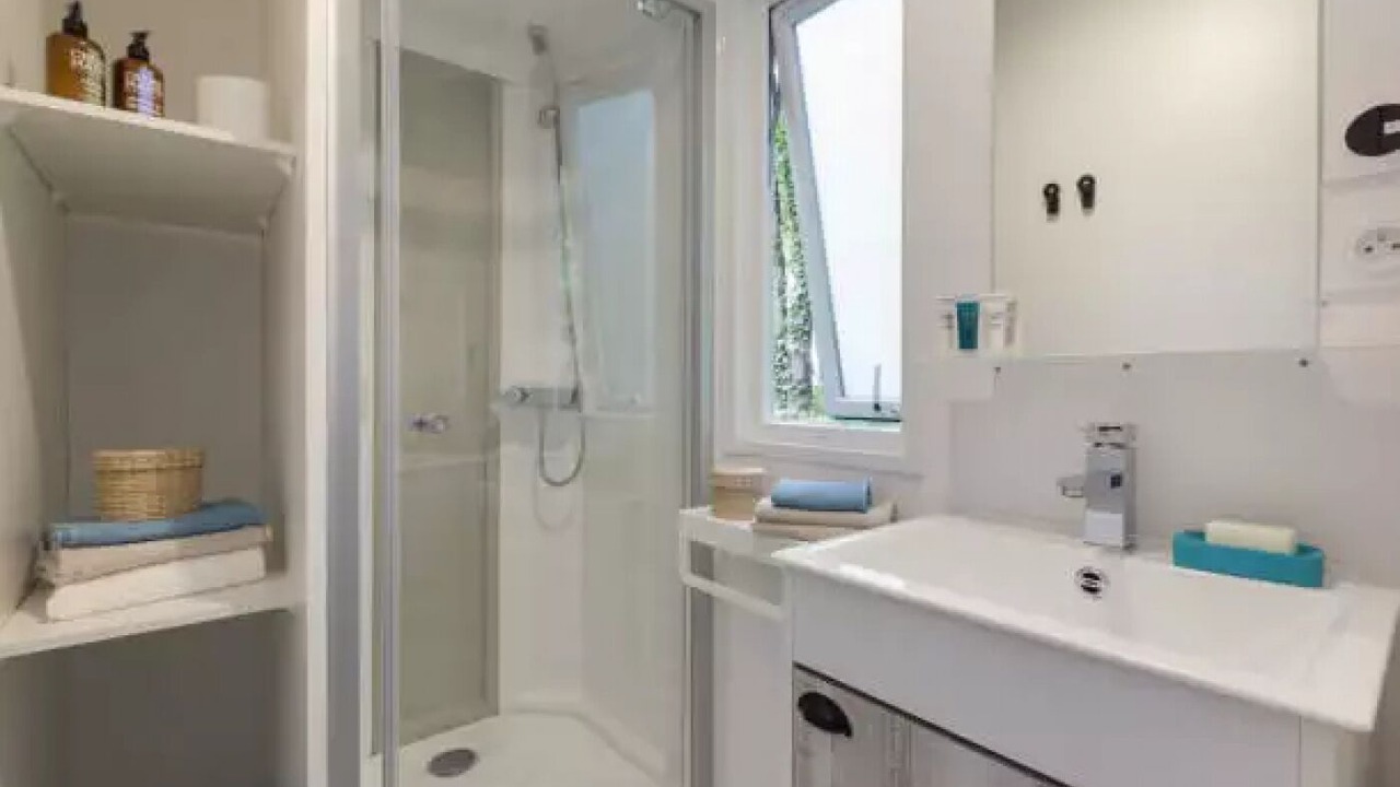 Photo of Bathroom in Saint-Julien-des-Landes
