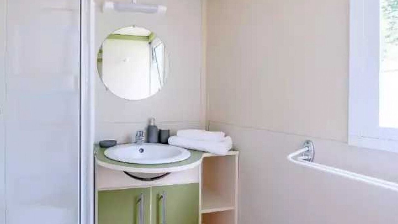 Photo of Bathroom in Parentis-en-Born