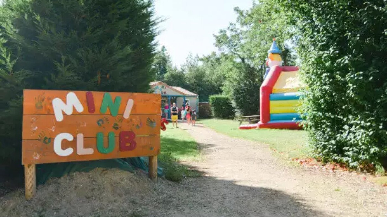 Photo of Others in Saint-Julien-des-Landes