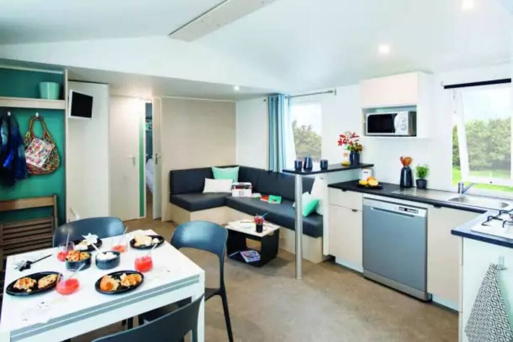 Photo of Kitchen in Mesnard-la-Barotiere