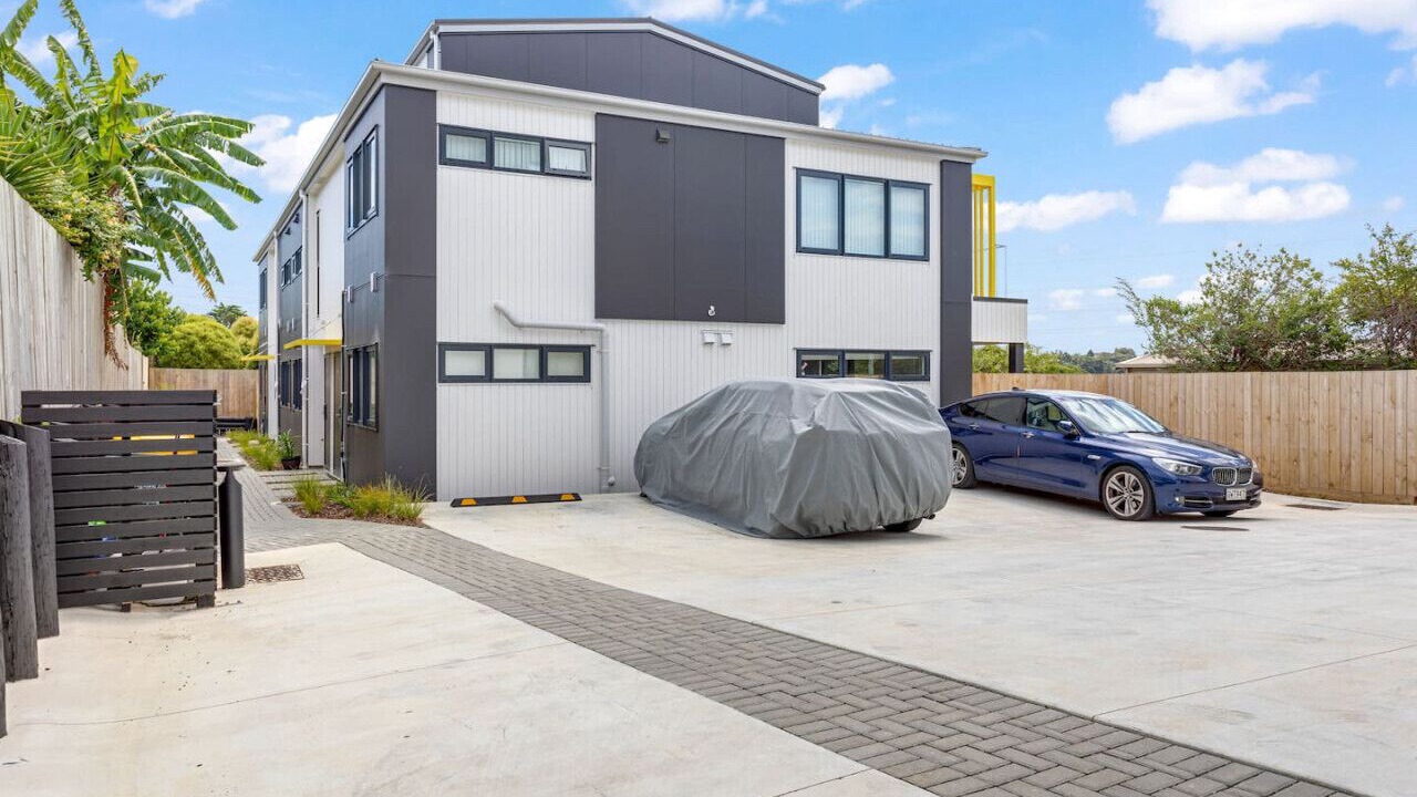 Photo of Outdoor in Massey