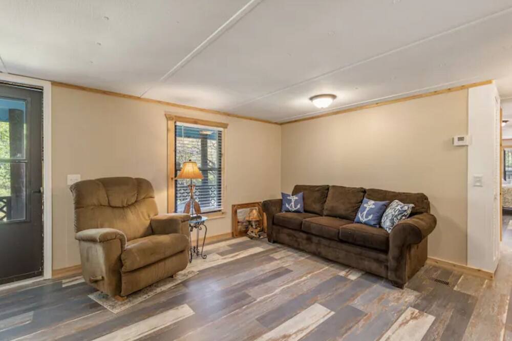 Photo of Livingroom in Hulbert